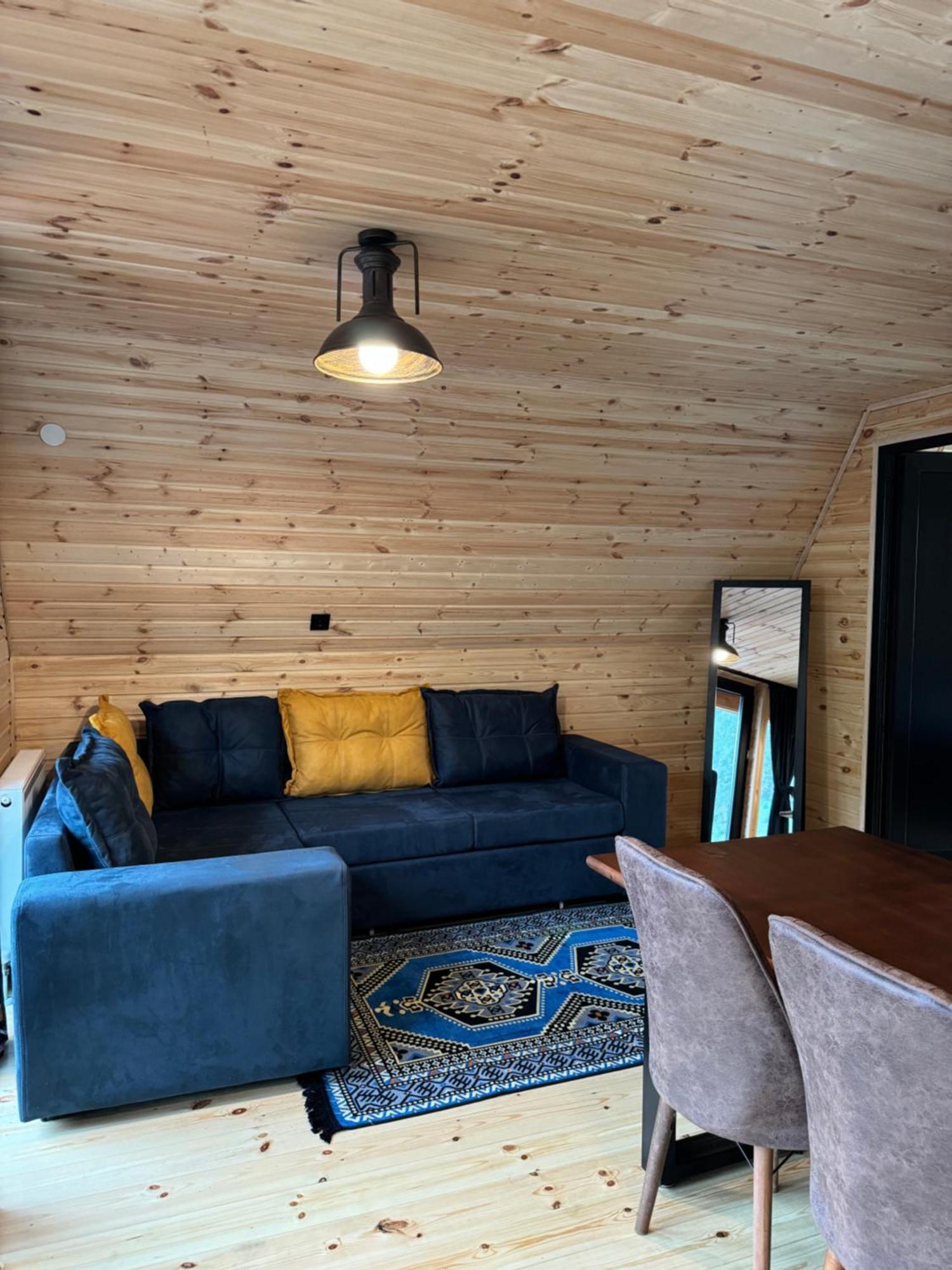 Kazbegi Inn Cottages Bagian luar foto
