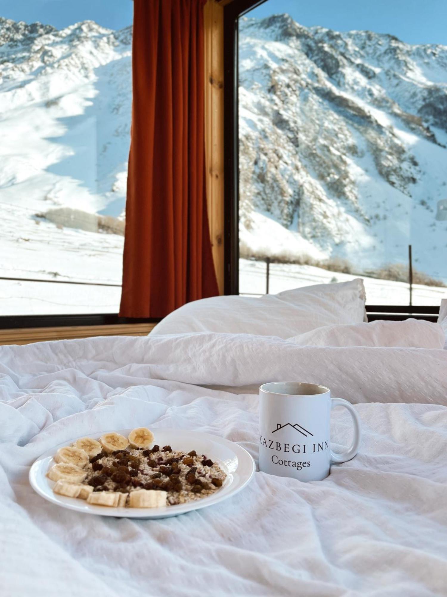 Kazbegi Inn Cottages Bagian luar foto